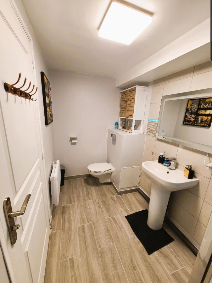Appartement T2 Confortable - Piscine Et Jacuzzi Pierrelaye Exterior foto